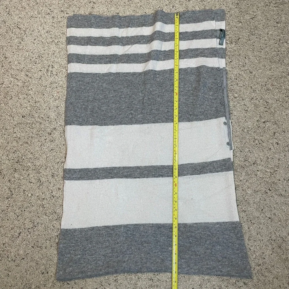 27 Miles Scarf Shawl Women One‎ Size Wrap Poncho Button Gray Cream 100% Cashmere